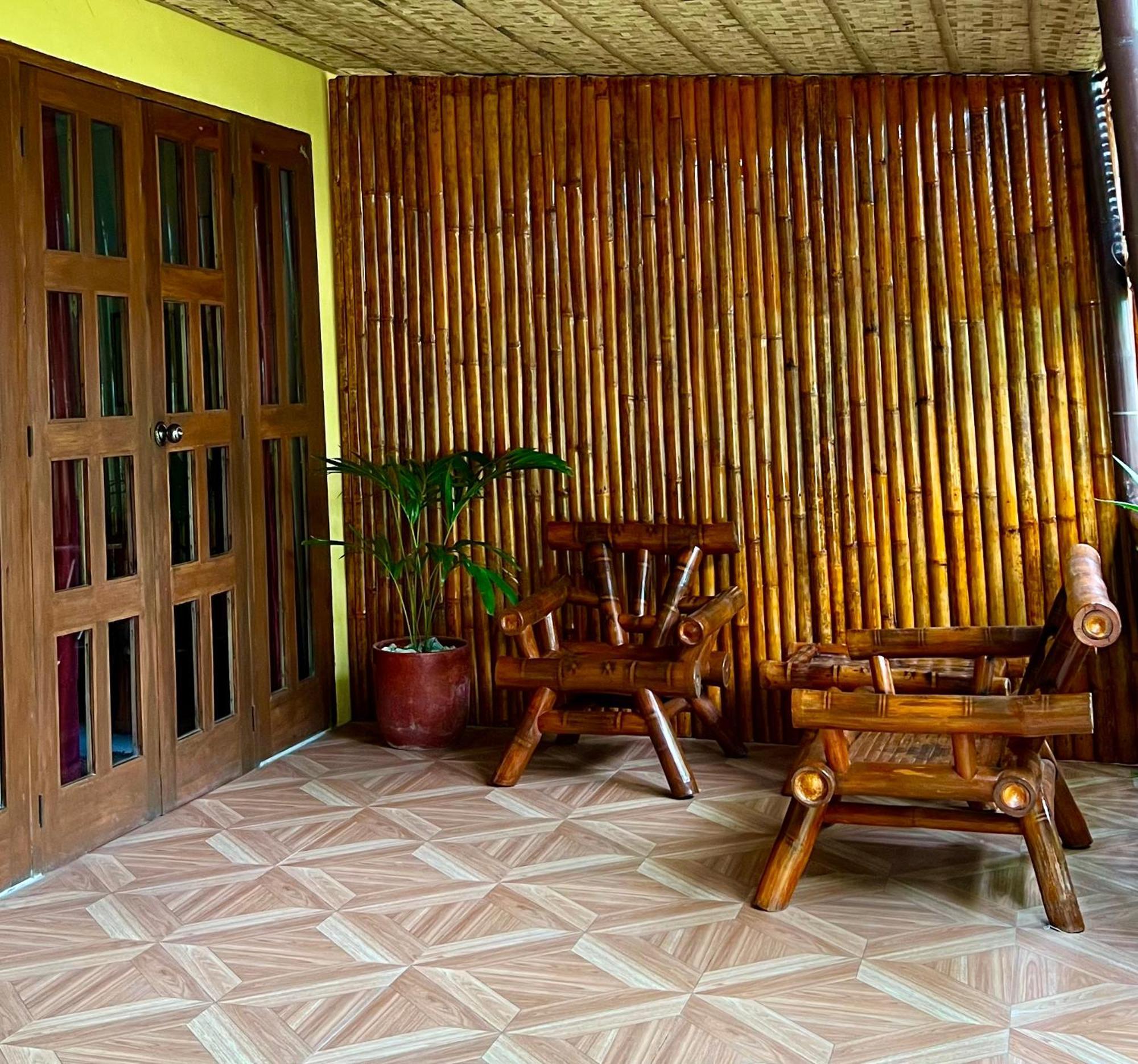 Treasure Beach Resort Carles 외부 사진