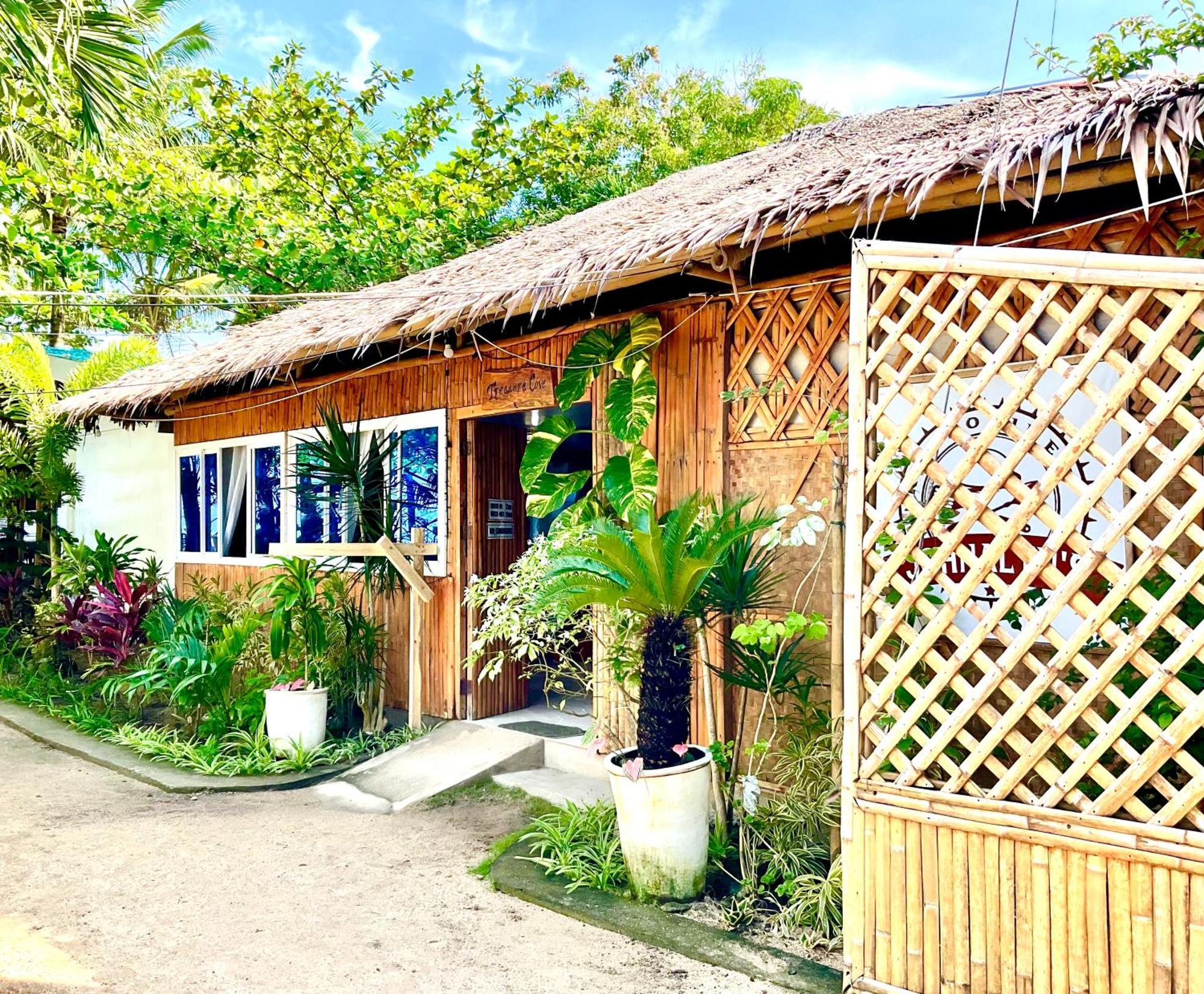 Treasure Beach Resort Carles 외부 사진