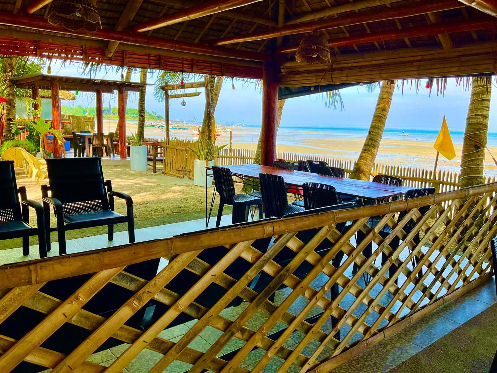 Treasure Beach Resort Carles 외부 사진