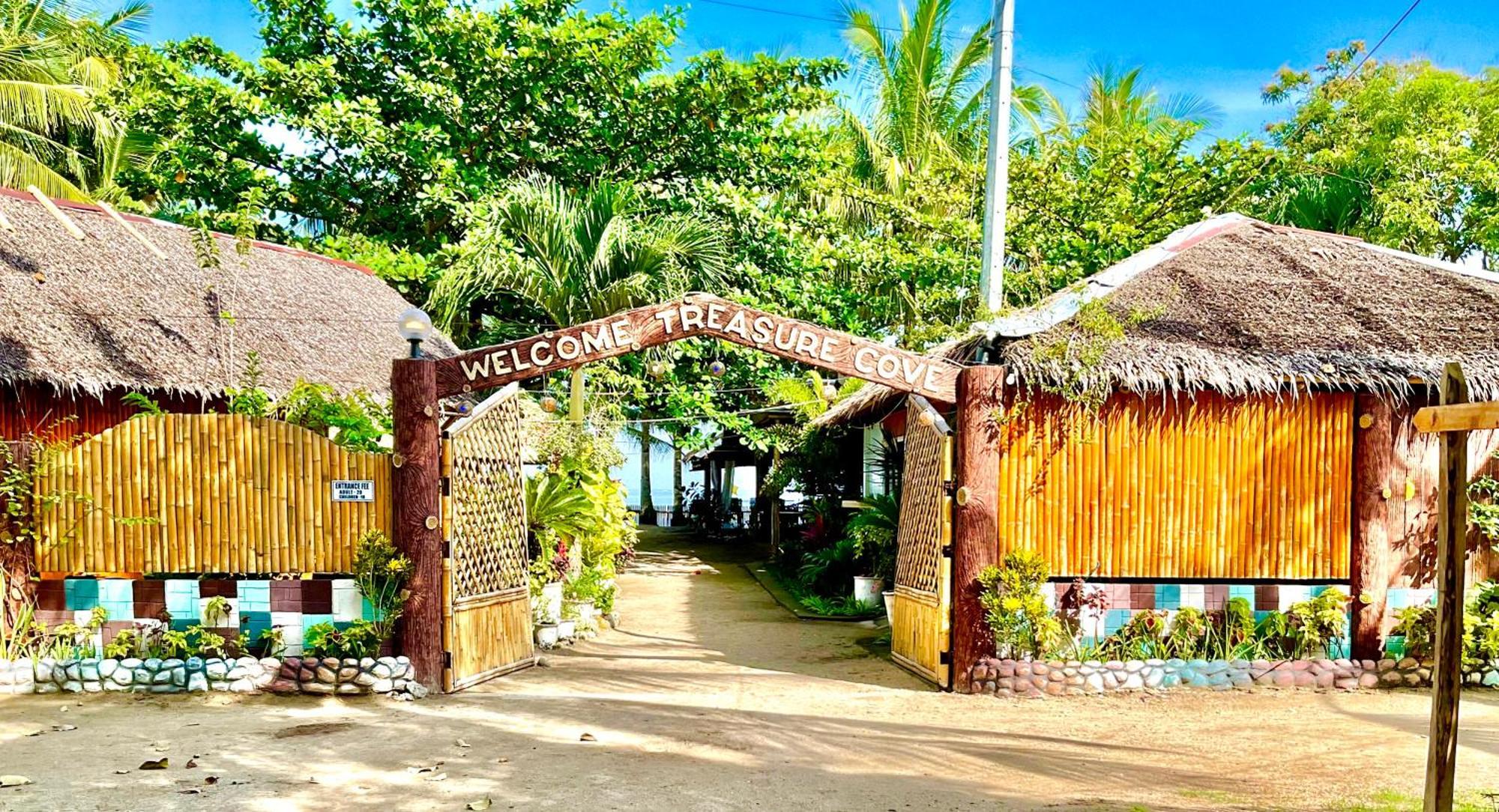 Treasure Beach Resort Carles 외부 사진