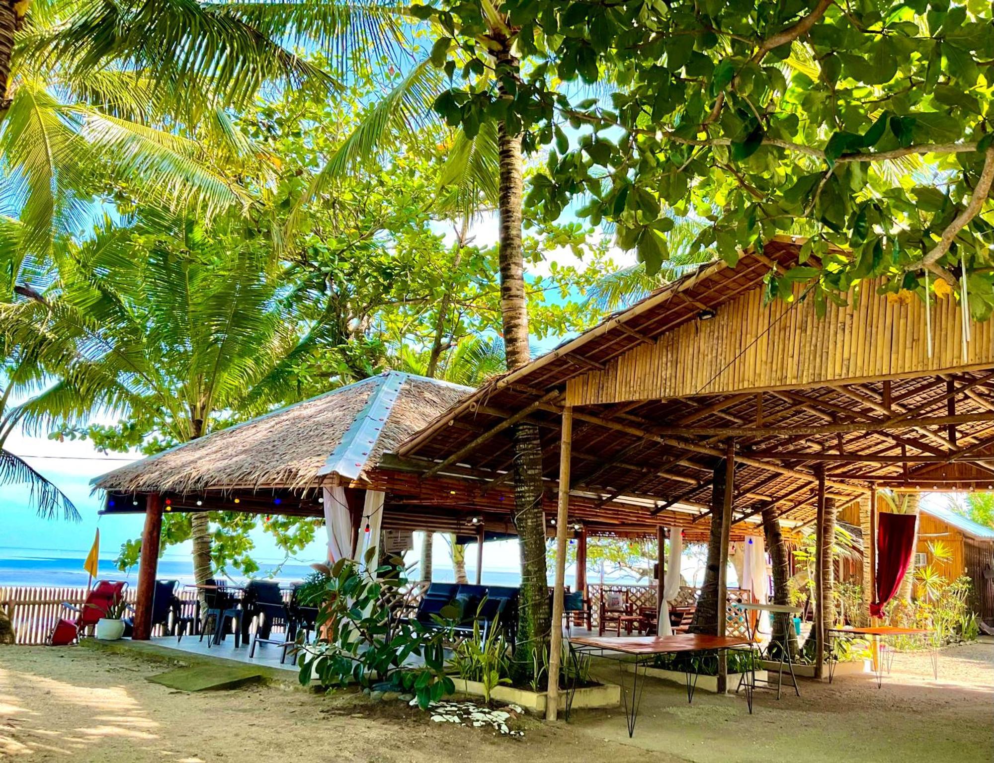 Treasure Beach Resort Carles 외부 사진