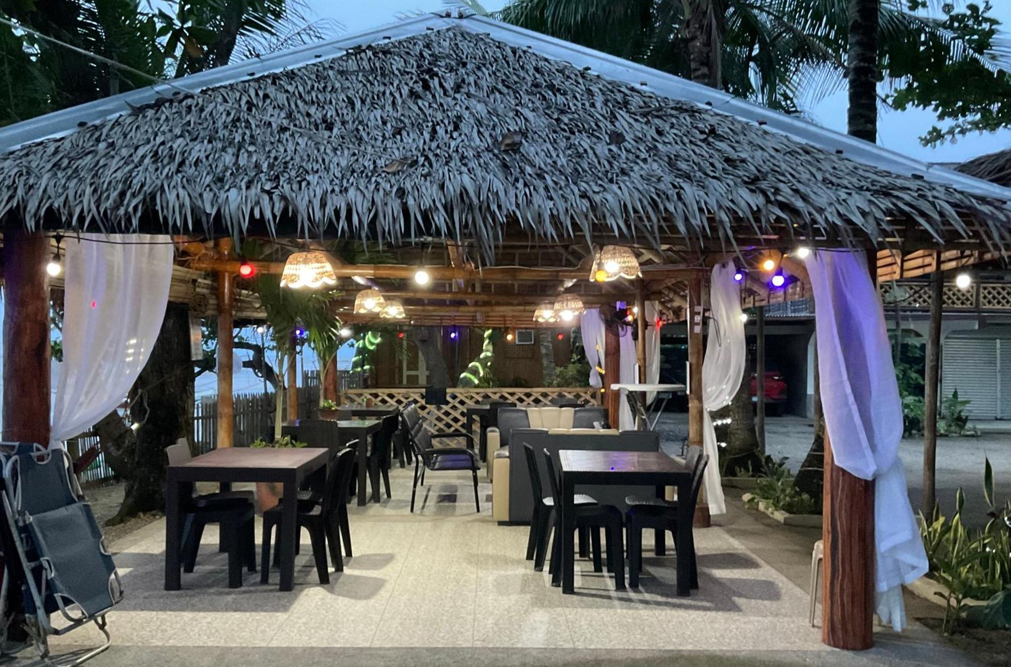 Treasure Beach Resort Carles 외부 사진