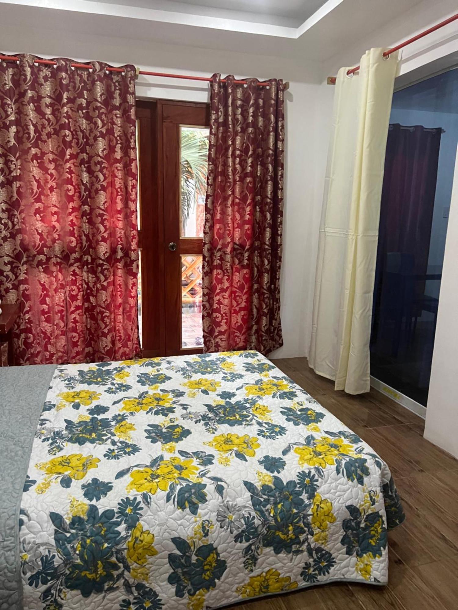 Treasure Beach Resort Carles 외부 사진