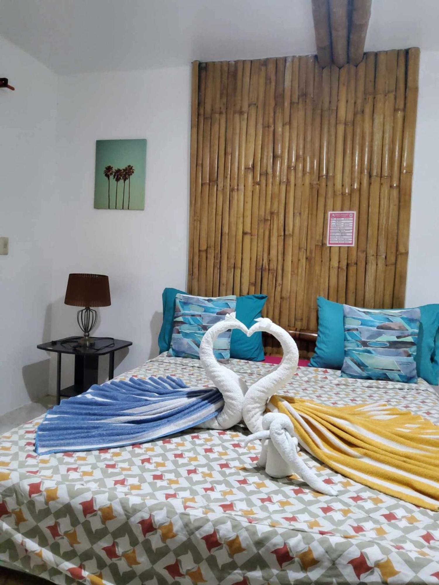 Treasure Beach Resort Carles 외부 사진